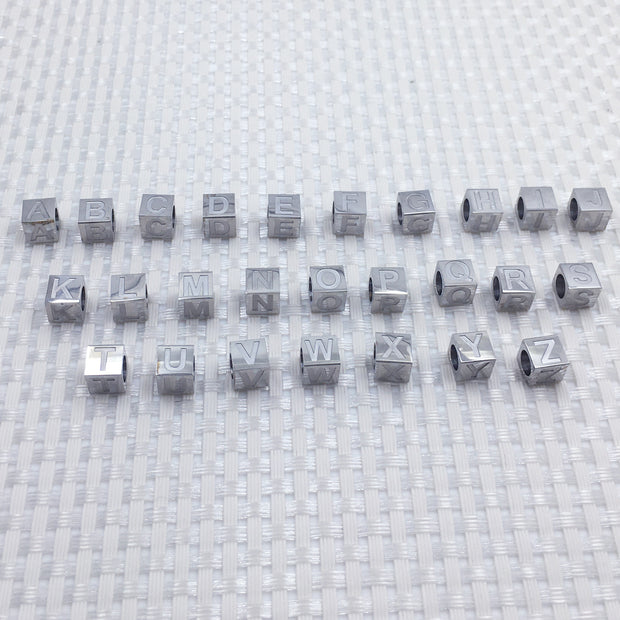 20pcs 7mm  A-Z letter custom name square initial jewelry beads
