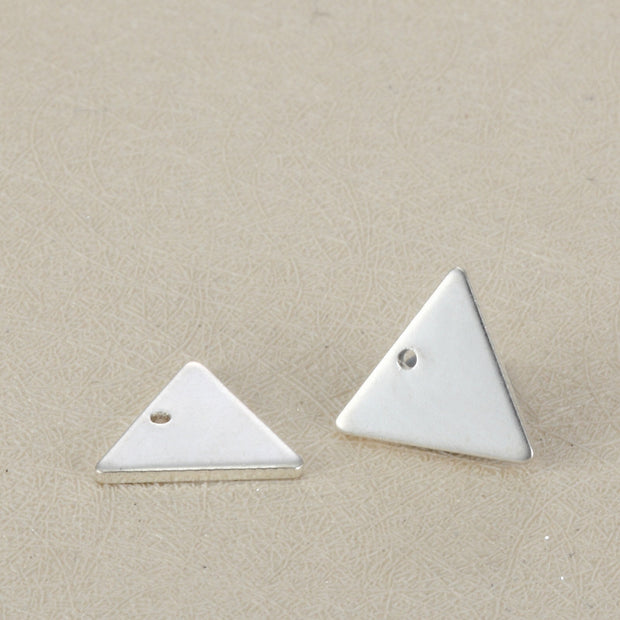 50pcs Laser Engraved  12x13mm Custom logo mini triangle charm jewelry tags